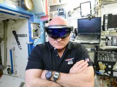 Microsoft HoloLens покоряют космос