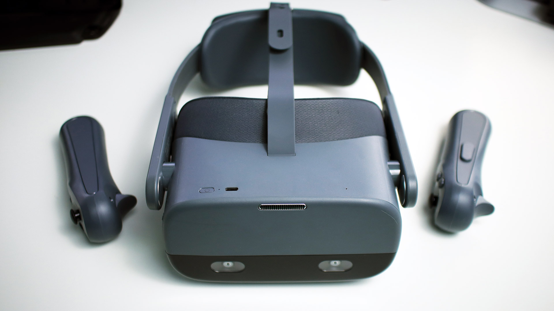 Купить автономный VR шлем Pico Neo 2 Eye