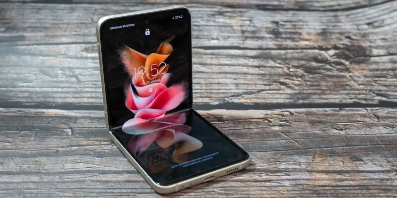 Купить смартфон Samsung Galaxy Flip Z